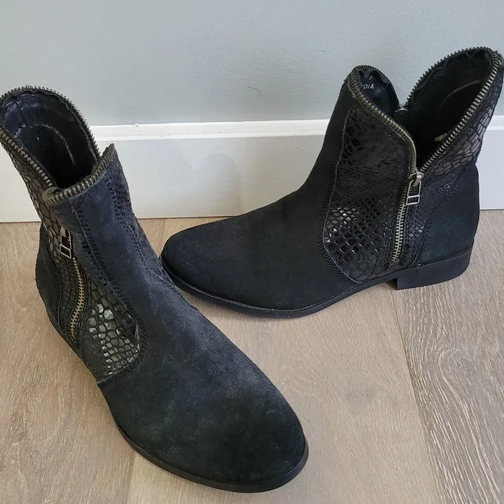 Catherine Maledrino Zipper Ankle Boot Size 8